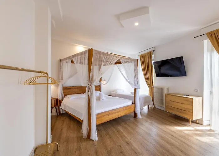Domino Hotel
